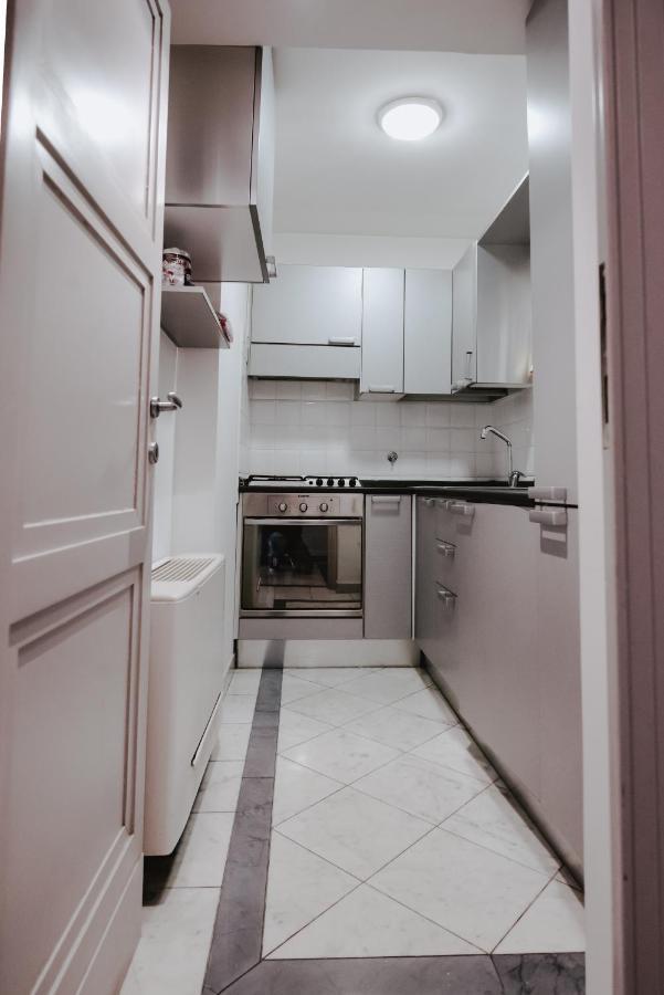 Trevi 86 Apartment โรม ภายนอก รูปภาพ
