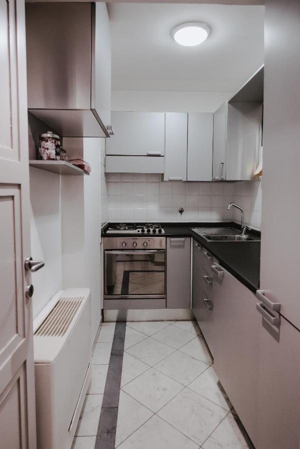 Trevi 86 Apartment โรม ภายนอก รูปภาพ